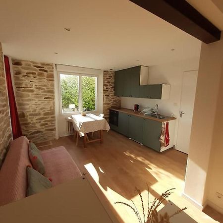 Superbe Studio, Avec Cuisine Et Espace Exterieur 플루게르노 외부 사진