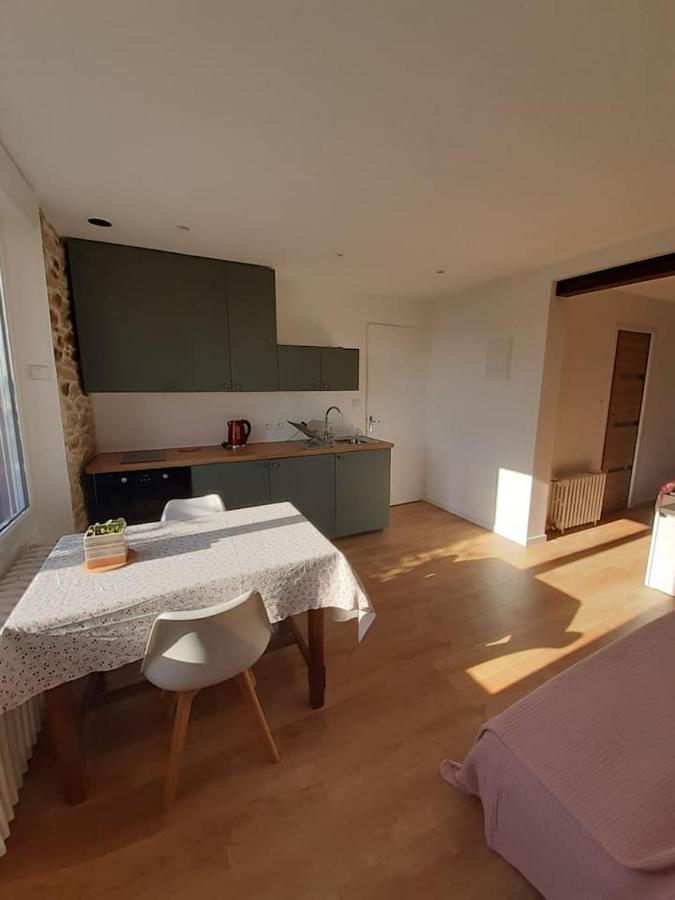 Superbe Studio, Avec Cuisine Et Espace Exterieur 플루게르노 외부 사진
