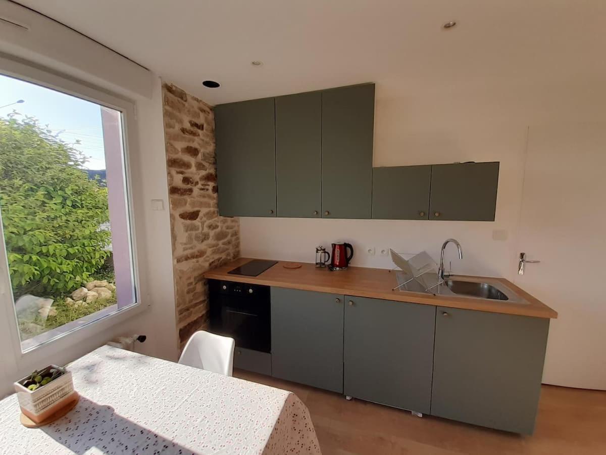 Superbe Studio, Avec Cuisine Et Espace Exterieur 플루게르노 외부 사진